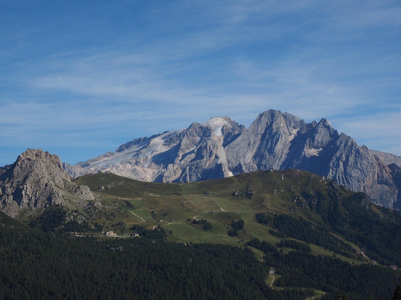 sasso bec, rifugio sass bece, col dei rossi, the ski area belvedere, belvedere, marmolada, punta rocca, punta penia, gran vernel, roda de mulon, dolomites, alps, italy, unesco world heritage, mountain landscape, mountain world, mountain peak, enormous, imposing, padonkamm, sella ronda